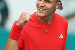 PG-德约科维奇赛事官方发布大胜新规，塞尔维亚队争议不断！的简单介绍